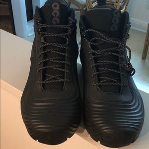 Unworn Nike ACG Lunardome 1 sneakerboot
